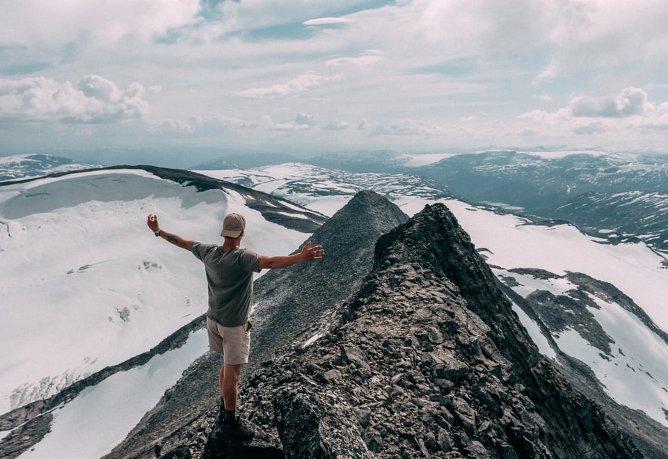 Sota Sæter og Tverrådalskyrkja