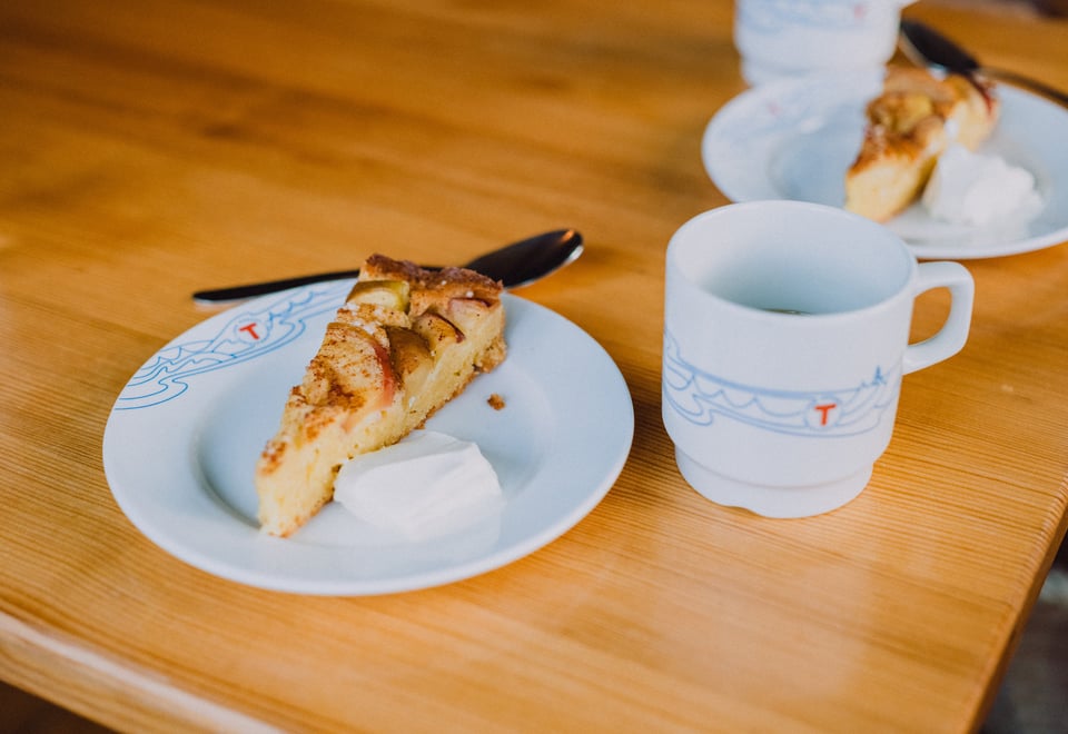 Skogadalsbøen turisthytte