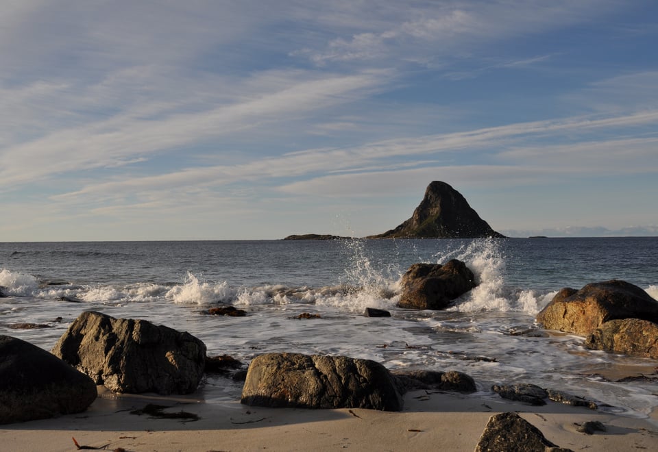 Fra Bleik på Andøya  Bleiksøya utenfor Andøya