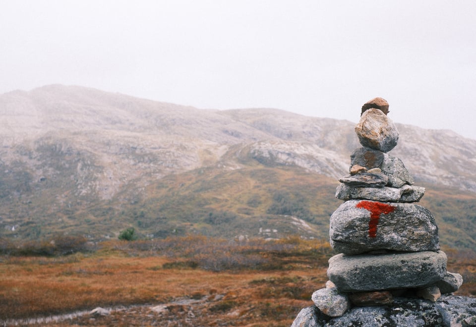 Bilder fra Vending turisthytte, og ruta fra Hamlagrøosen - Vending, september 2025. Rød T.