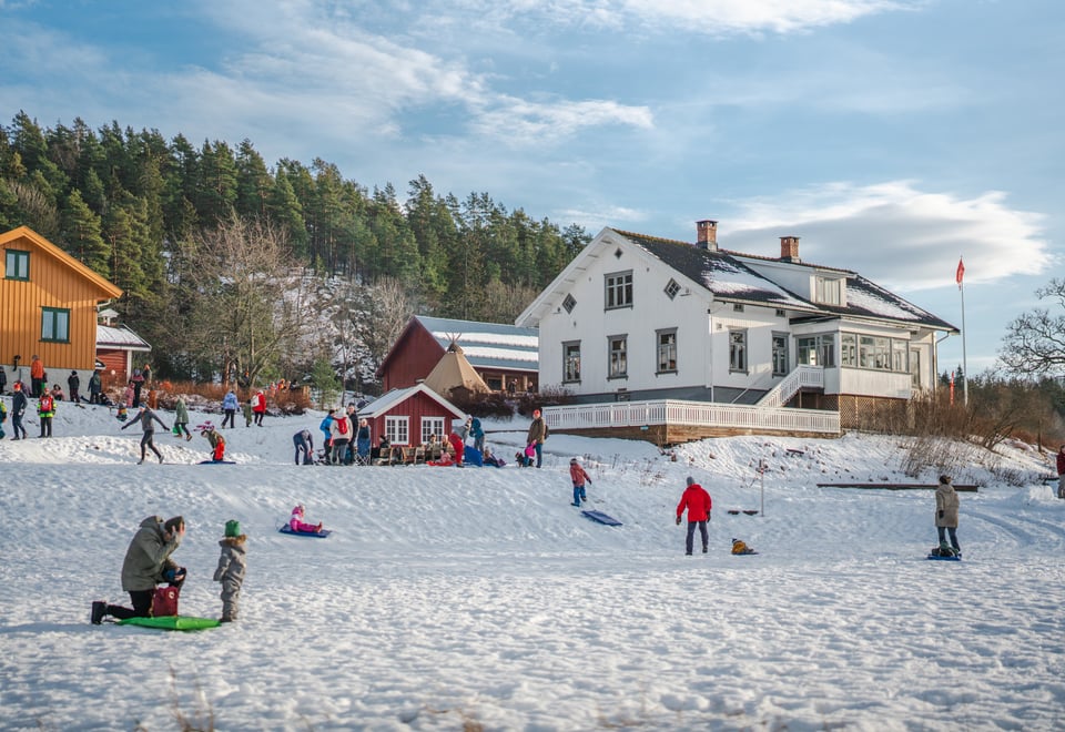 Hele Norge Båler på Breivoll Gård