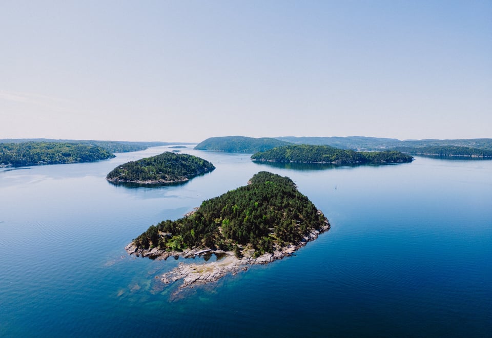 Dronebilder av Lågøya, vår 2025