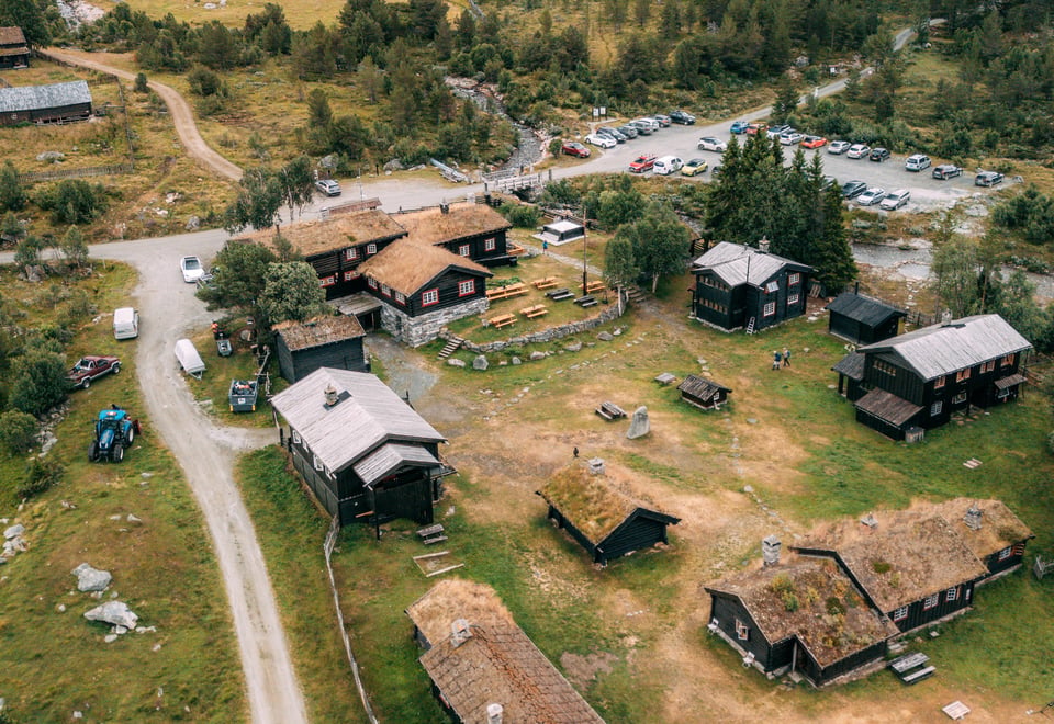 Sota Sæter og Tverrådalskyrkja