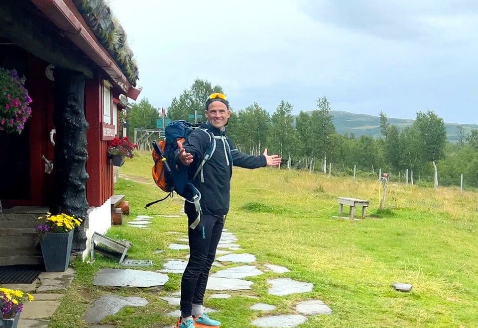 Niklas Dyrhaug på besøk på Storerikvollen