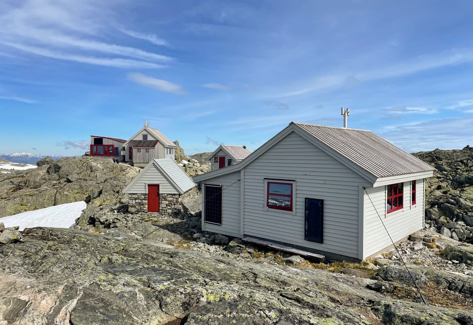 Hytten Fonnabu på høyfjellet.
