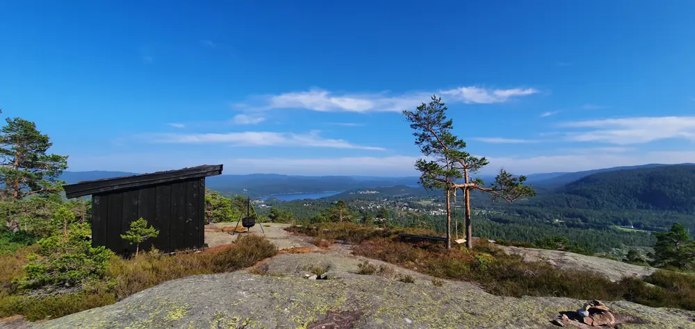 Gautefall Turlag har to gapahuker en grillhytte