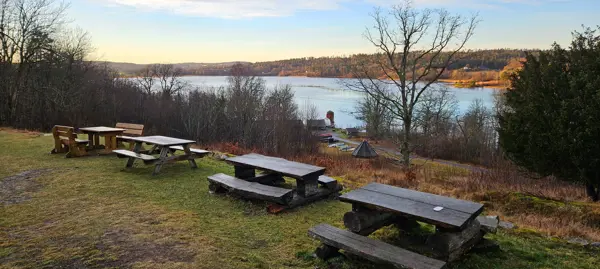 Knudsrød og Borrevannet i desember