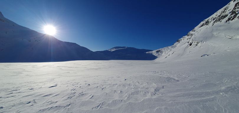 Utsikt over snødekt Blåvatn