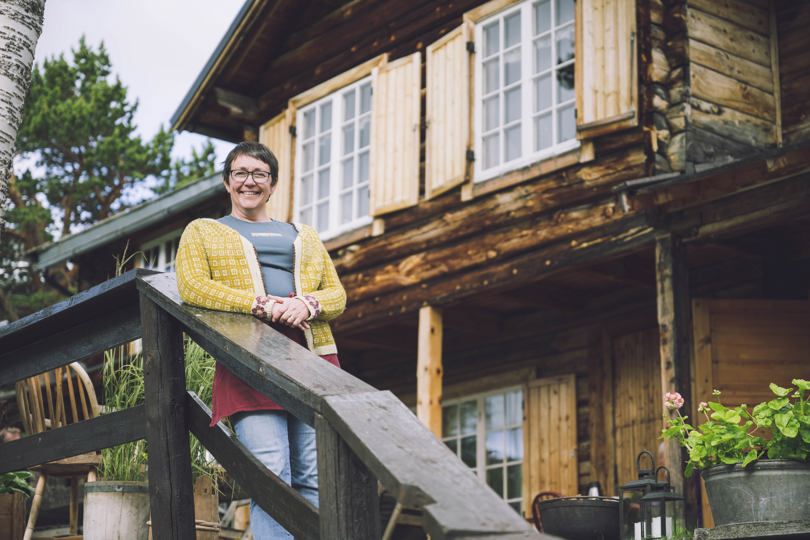Kirsti Edøy utenfor Vangshaugen