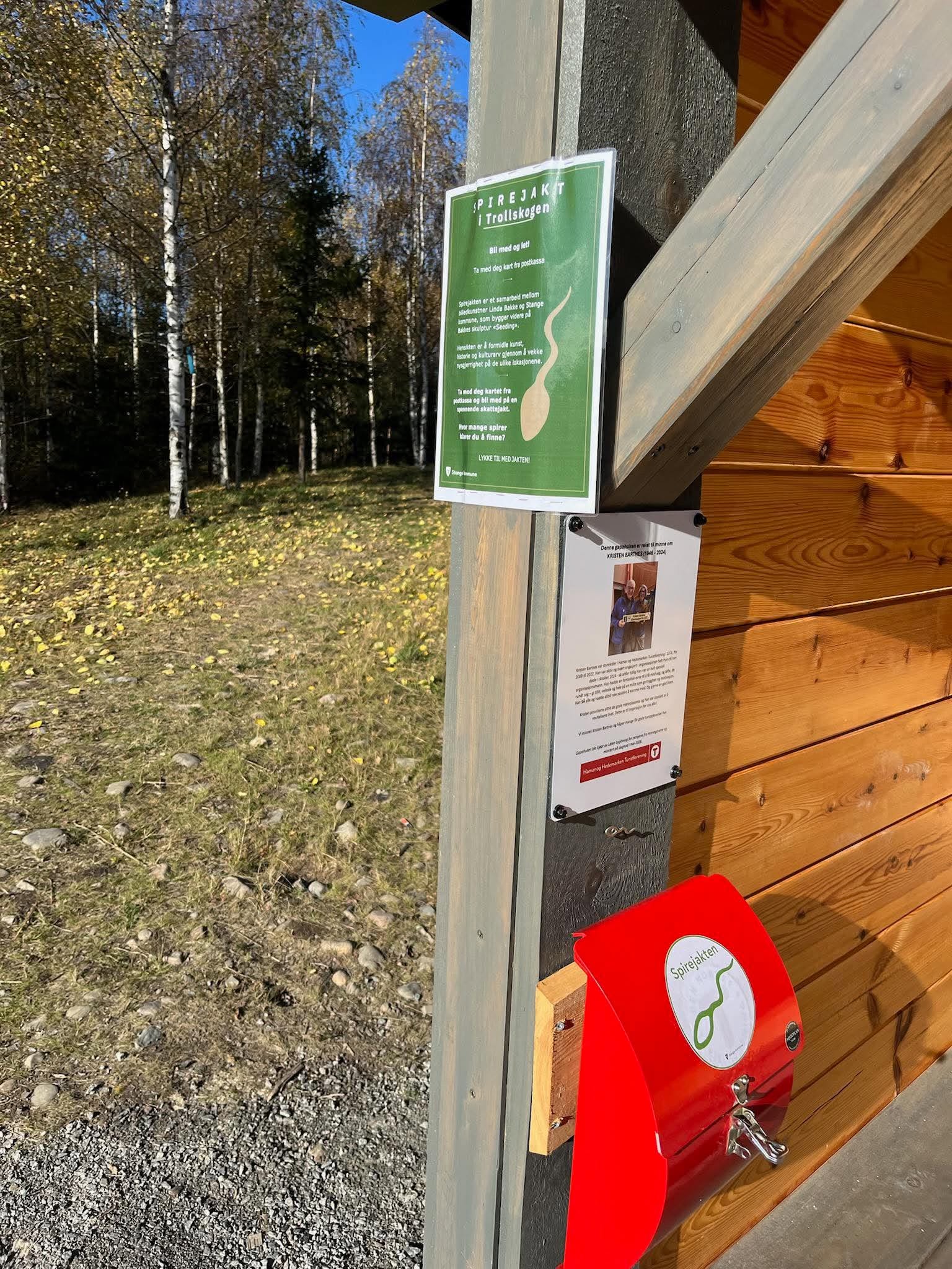 R&oslash;d postkasse.