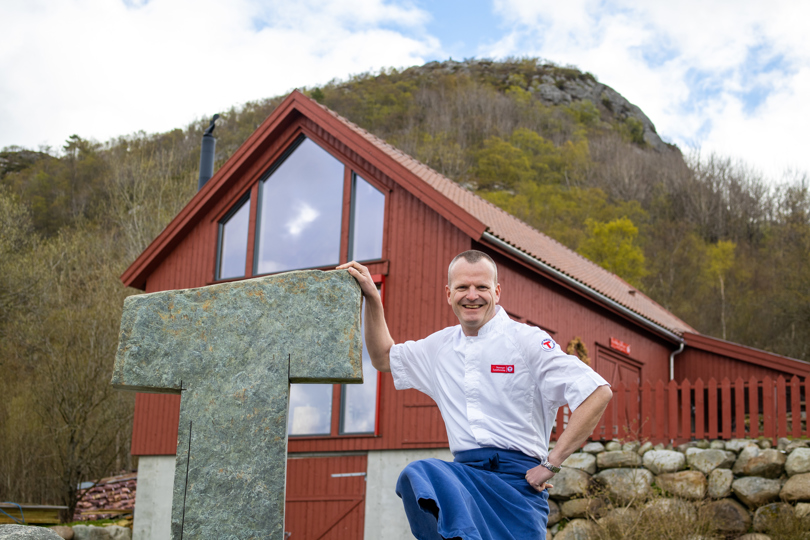 Bestyrer på Gramstadtunet utenfor Gramstadtunet