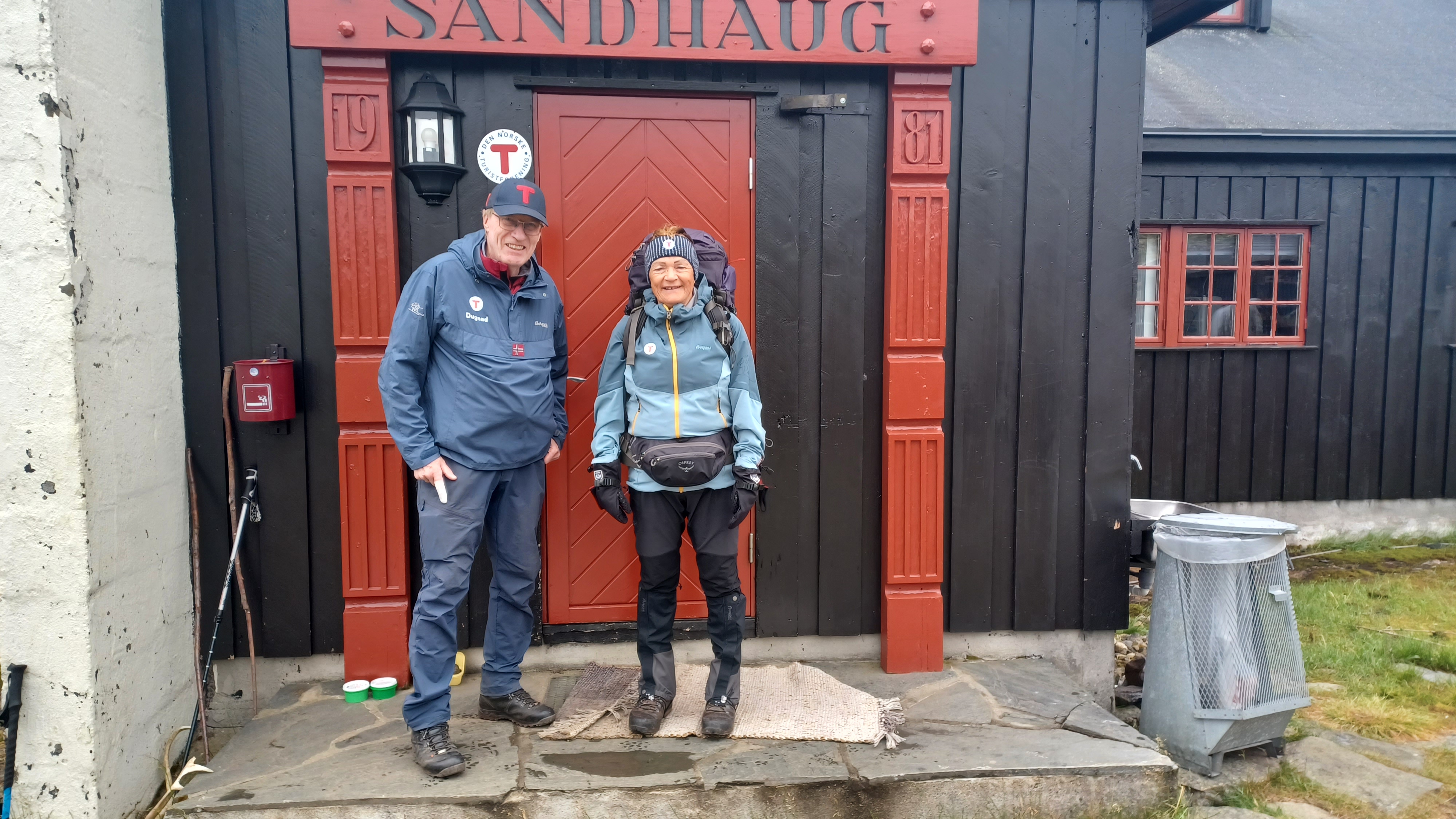 To forn&oslash;yde turledere p&aring; Sandhaug
