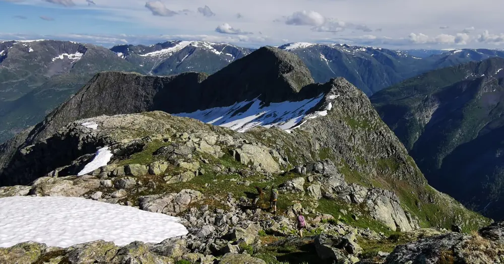 Skrenipa, Fjærland