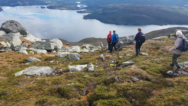 Folk på tur i fjellet