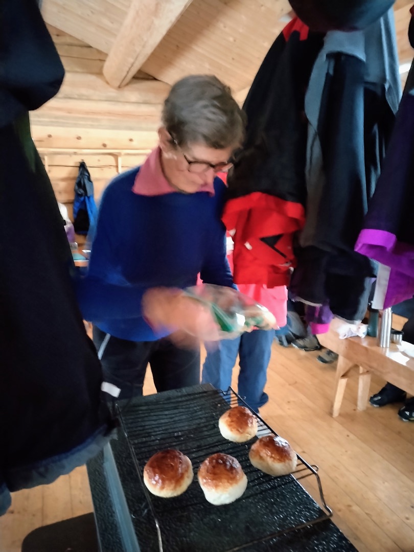 Boller inne på koia.