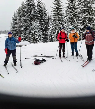Skiløpere på tur med Onsdagsgruppa