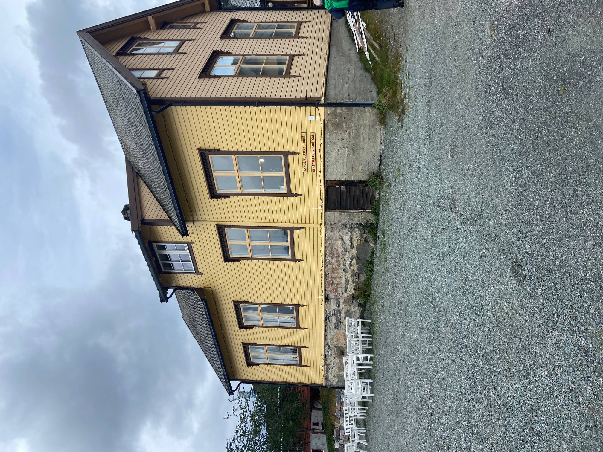 Gamleskolen på Eikrem