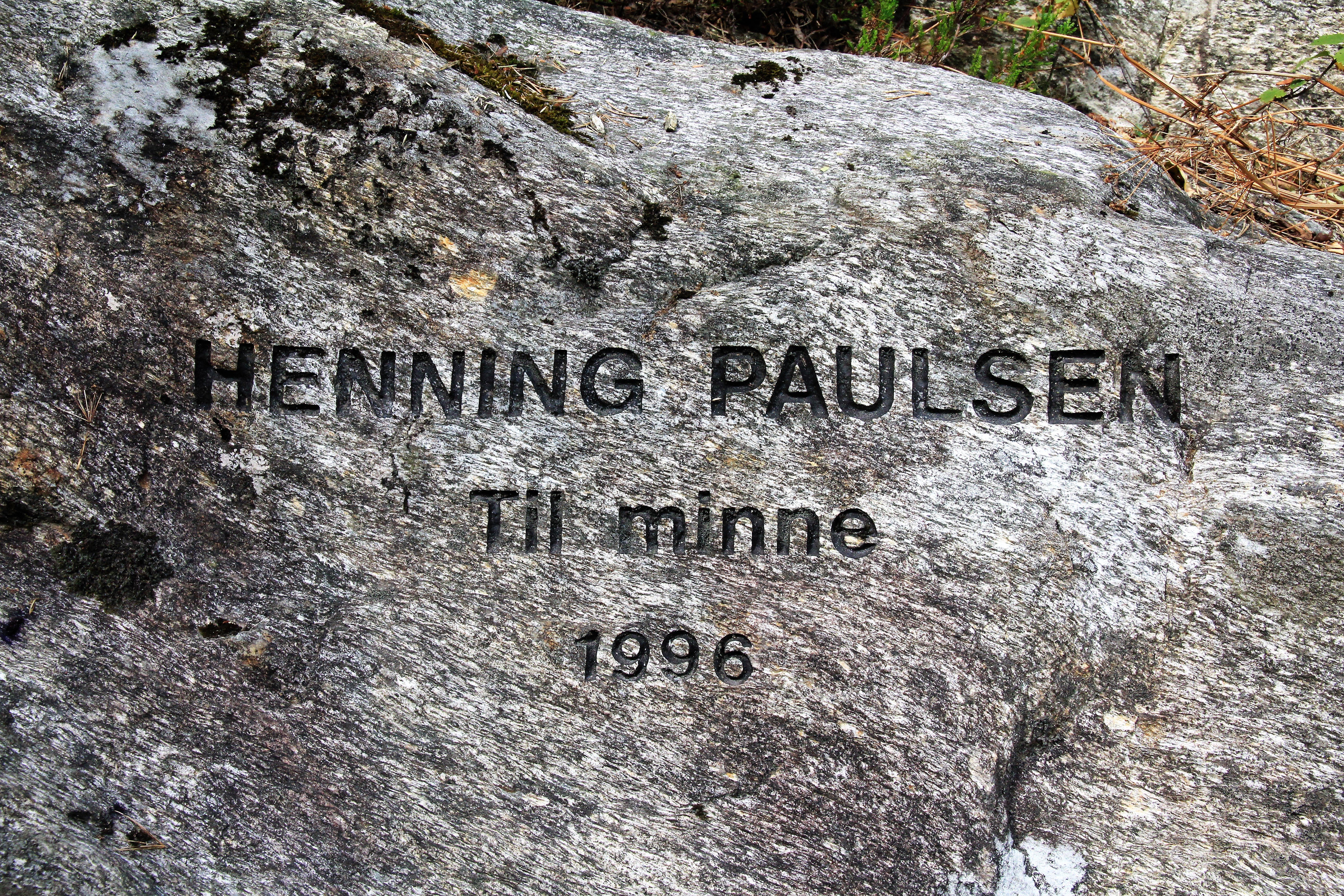 Navneskilt på vegen kom opp i 2006.