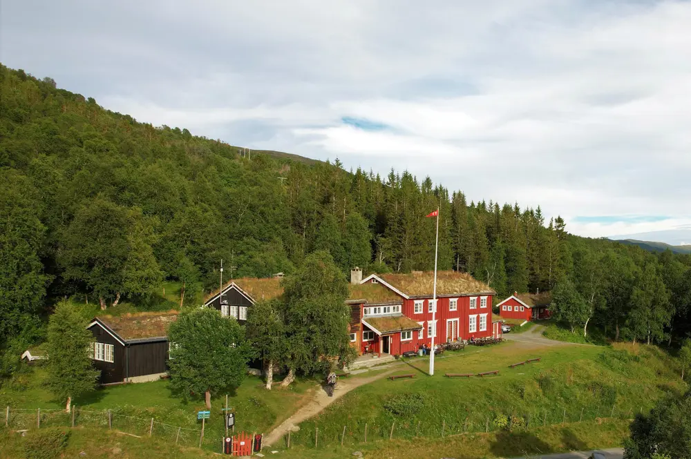 Gjevilvasshytta i Trollheimen. Kåret til Norges fineste betjente DNT-hytta.