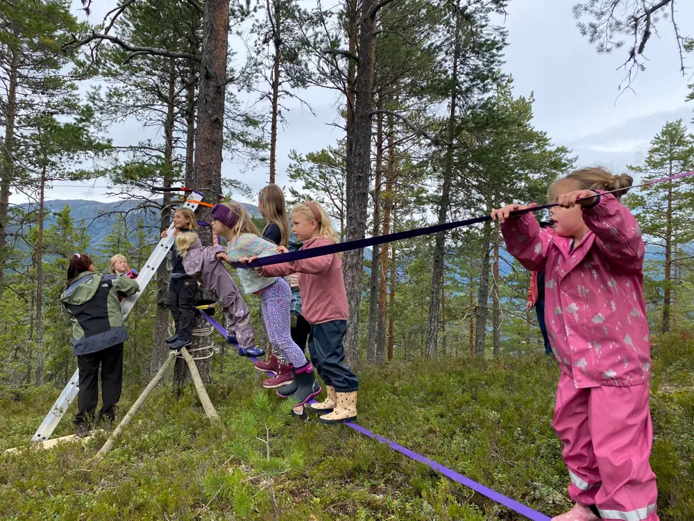 Barnas Turlag Kviteseid og Barnas Turlag Seljord inviterte til Kom deg ut-dagen på Raudkleiv.