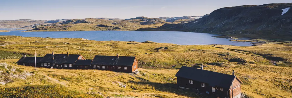 Reportasjetur over Hardangervidda i forbindelse med jubileumsbok om Litlos turisthytte. 
