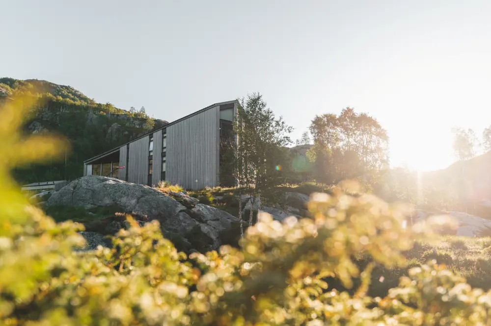 Bilder fra Kvitlen turisthytte tatt sommer 2020.