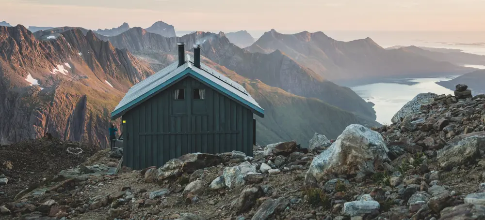 Tåkeheimen i solnedgang