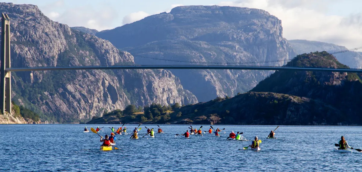 Bilder fra Tripp Trapp Triathlon 2022 - Lysefjorden, Flørli, kajakk, padling, løping, Flørli-trappene.