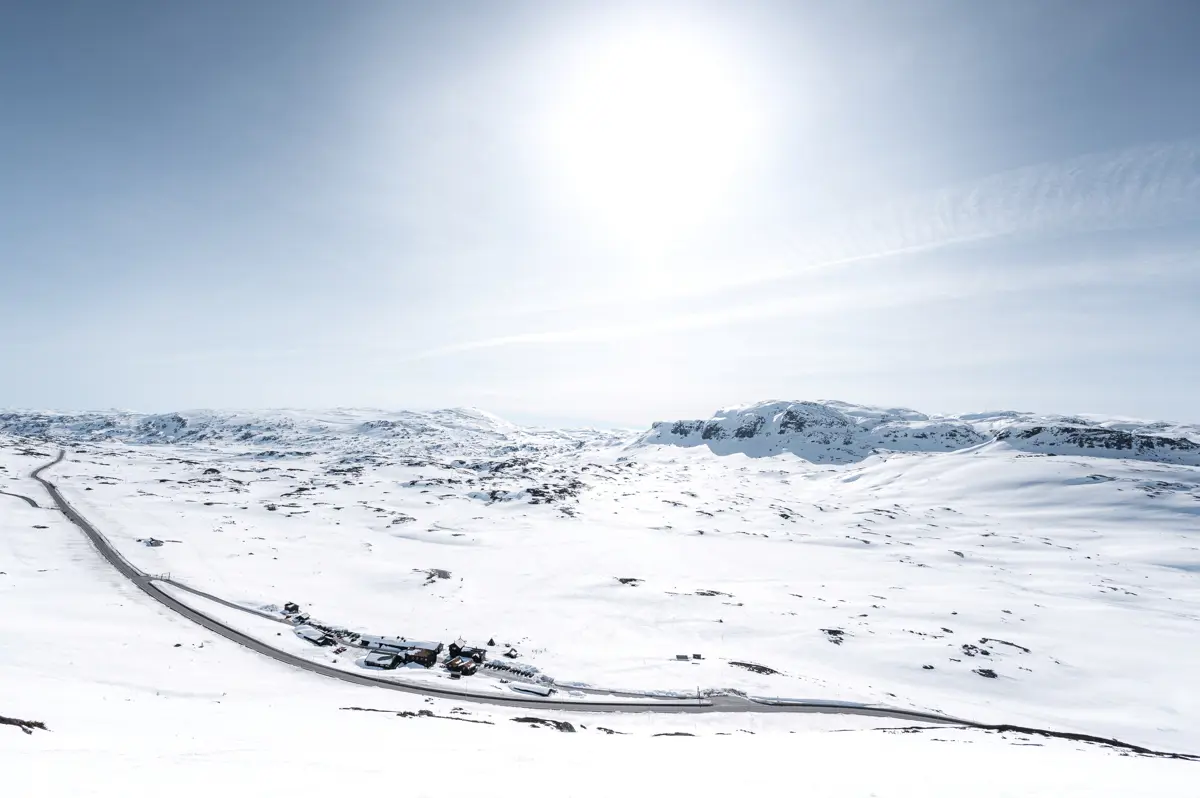Eksteriørbilder fra Haukeliseter vinteren 2022.
