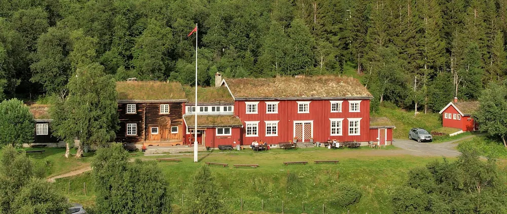 Gjevilvasshytta i Trollheimen. Kåret til Norges fineste betjente DNT-hytta.