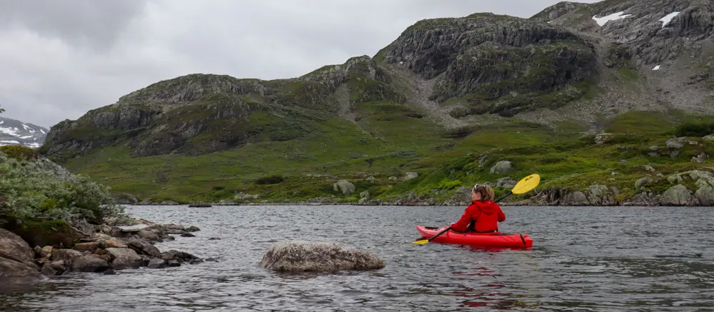 Kajakk padletur på Ståvatn fra Haukeliseter fjellstue, august 2023.