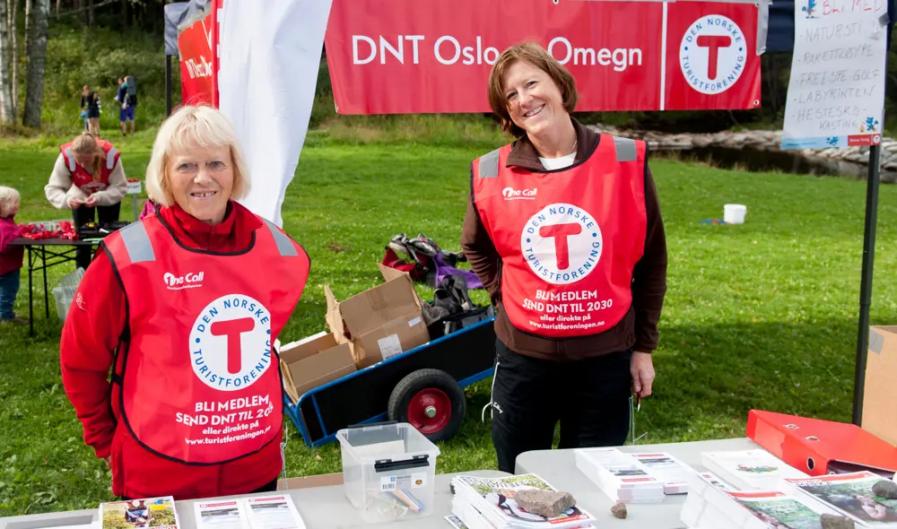 Fra DNT Oslo og Omegn sin stand på Kom deg ut-dagen på Sognsvann, september 2013. 