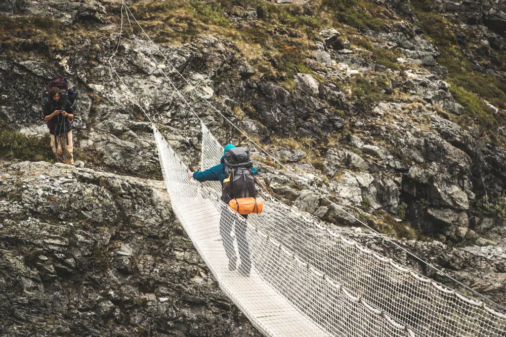 Glitterheim
En hytte på Omveien - den nye langruta fra Lillehammer i øst til Sognefjorden i vest, en rute hvor man krysser Fjell-Norge på tvers og får oppleve det mest spektakulære landet har å by på.