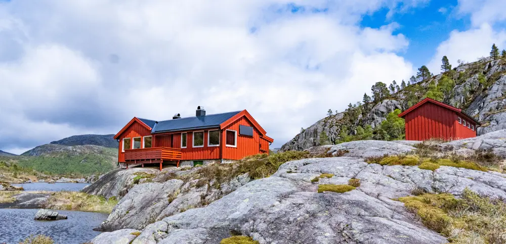 "Sundmork" turisthytte uteområde, oversiktsfoto, Lysefjorden,