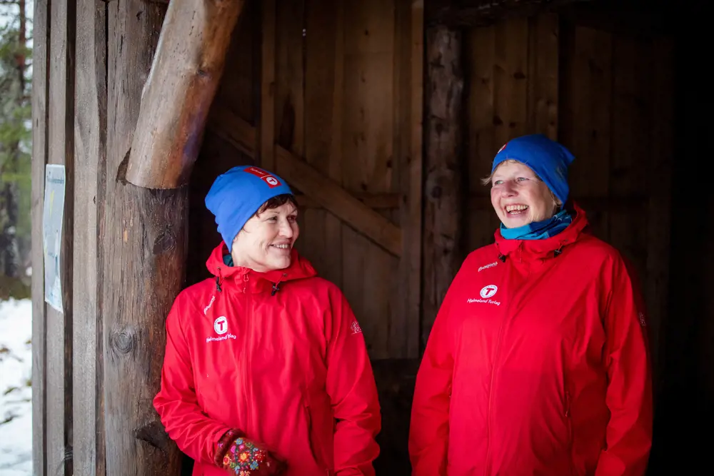 Bilder av Anne Kari Skogerbø og Svanhild Hjorteland Gbada, frivillige i Hjelmeland Turlag. Til årboka 2022. 

Bilder tatt på Bjødnabu.