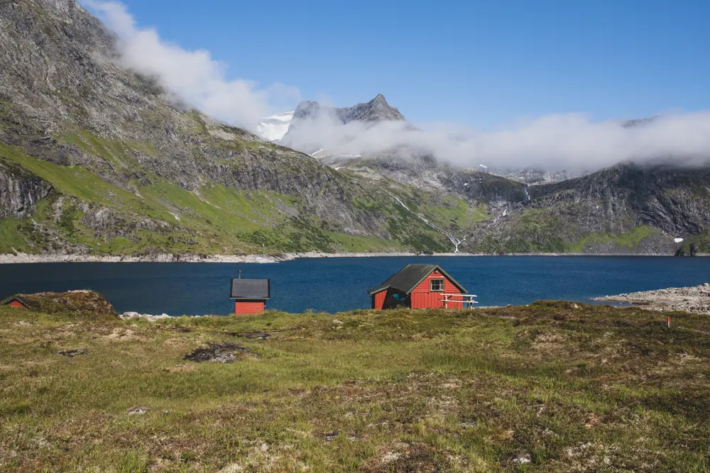 Tyssenaustet, Sunnmørsalpene