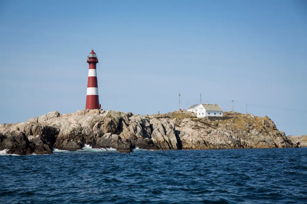 Hellisøy fyr er ein freda fyrstasjon frå 1855. Fyrstasjonen ligg på ei eiga øy, eit steinkast over Fyrsundet frå øya Fedje.