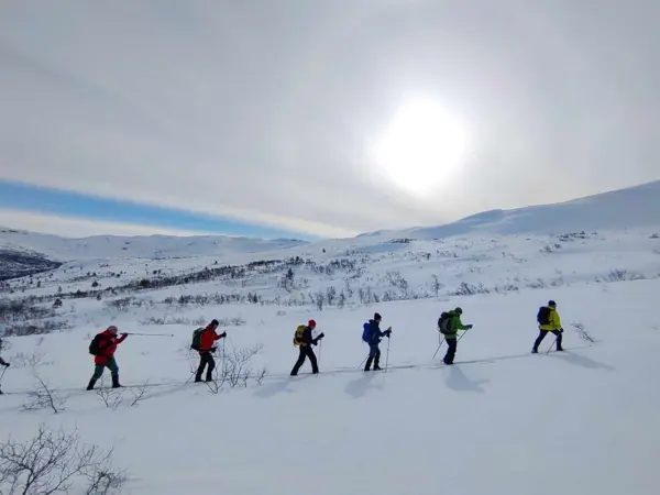 Vardafjellet, Sundagstur
