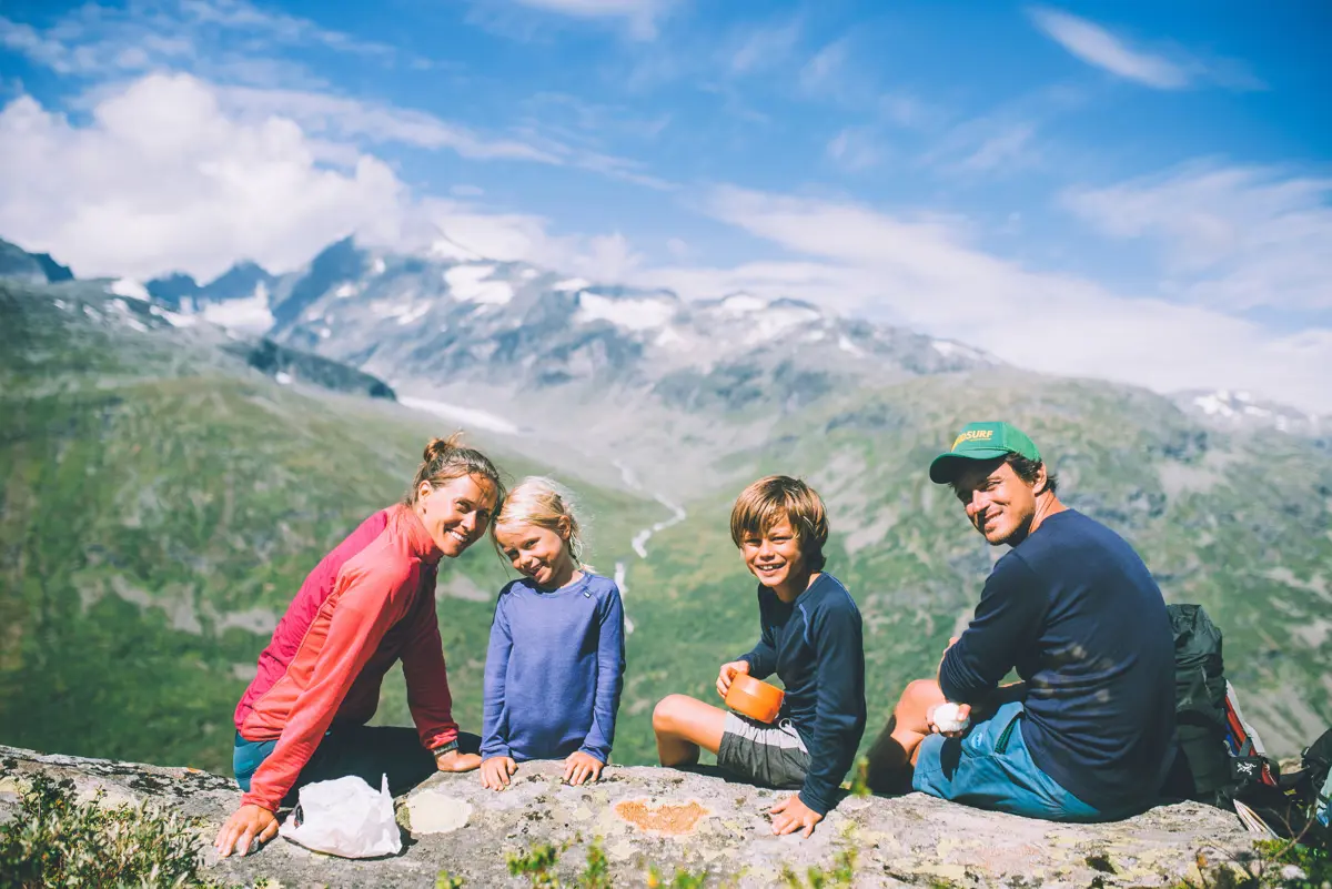 Andre uken av minutt for minutt gikk fem dager gjennom Jotunheimen. Bildet er fra turen fra Skogadalsbøen og ned mot Fleskedalen.