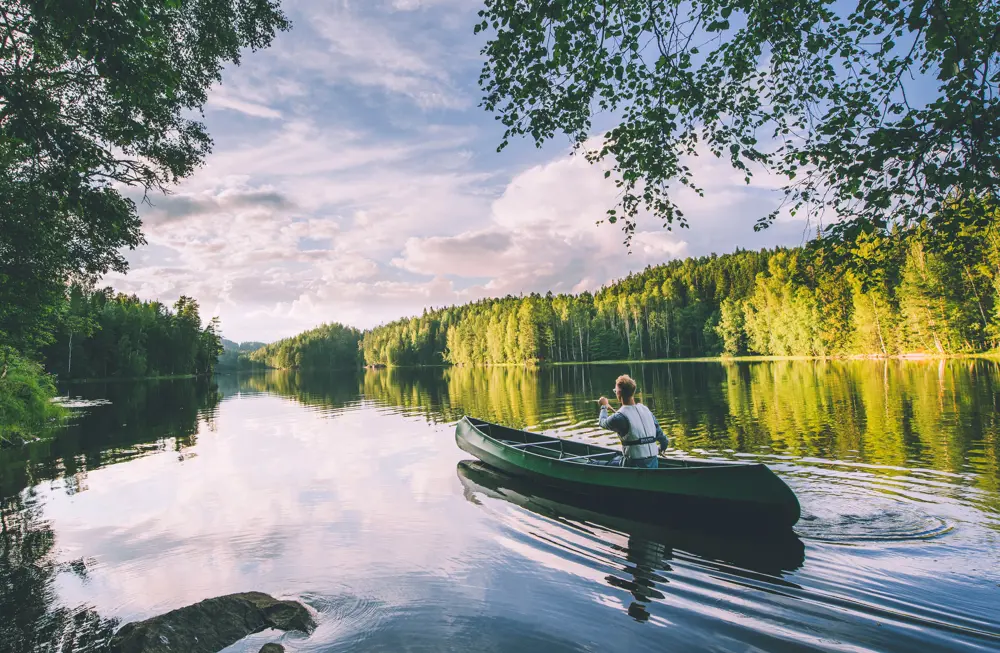 Røyrivannskoia og Stallen i Østmarka. Røyrivannskoia og Stallen i Østmarka. Kan nås med kano fra Losby.
