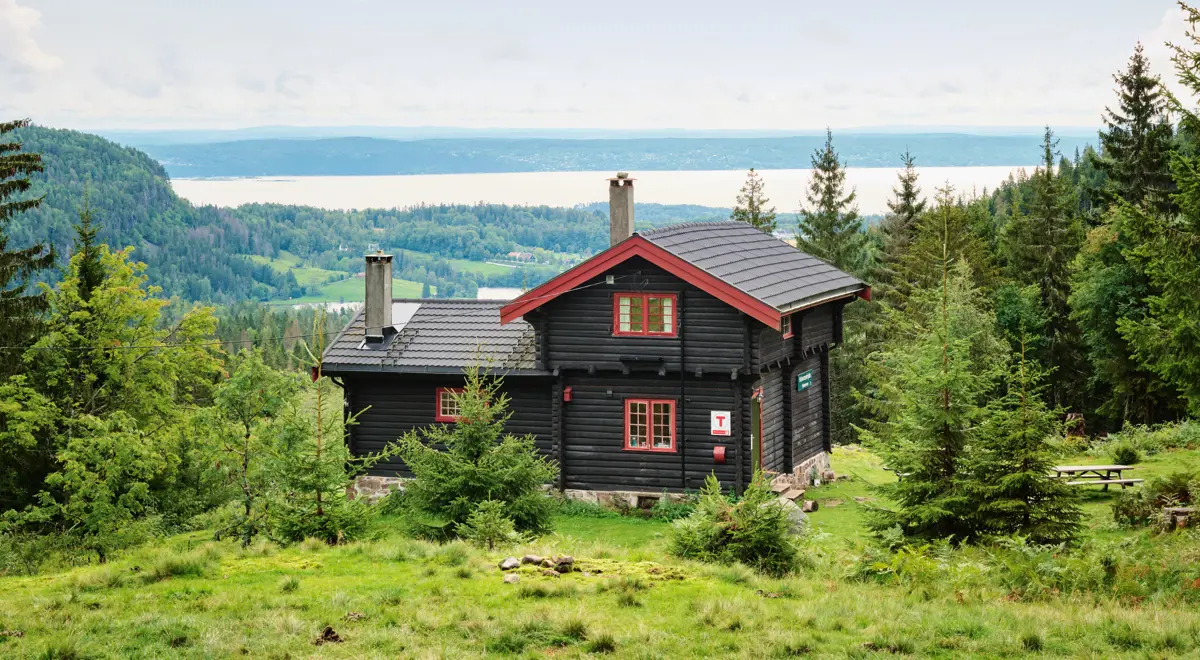 Halvorsenhytta i Vestmarka