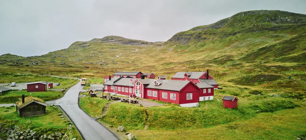 Dronebilder av Fondsbu, høsten 2024.