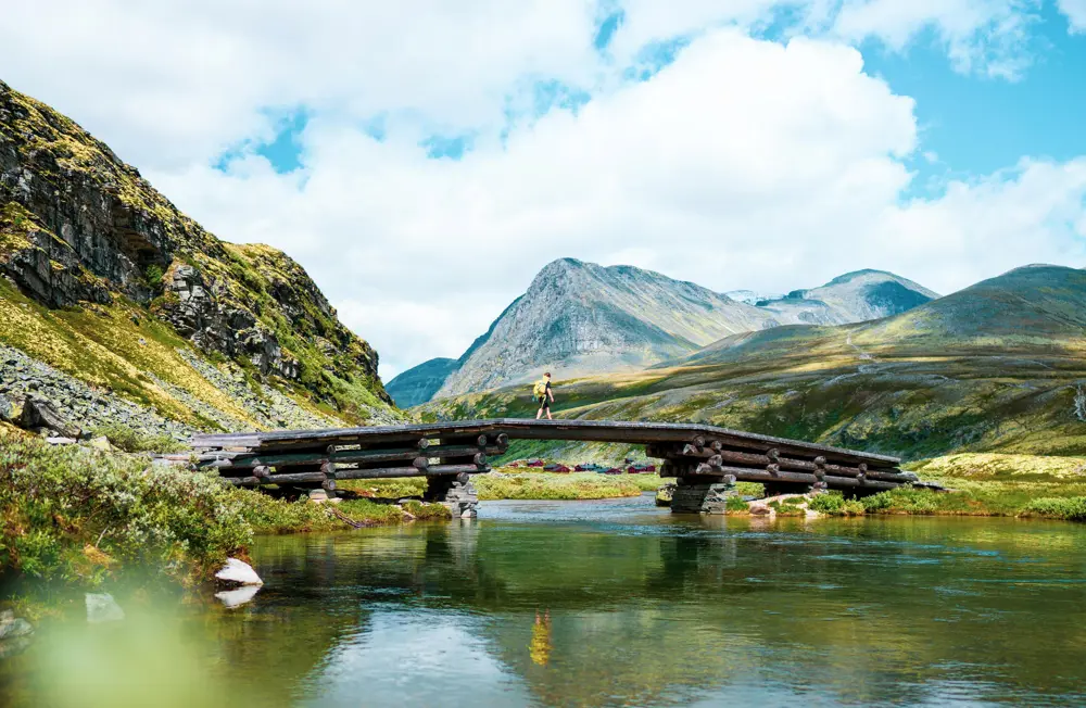 Rondane Nasjonalpark, brua f¯r Rondvassbu.