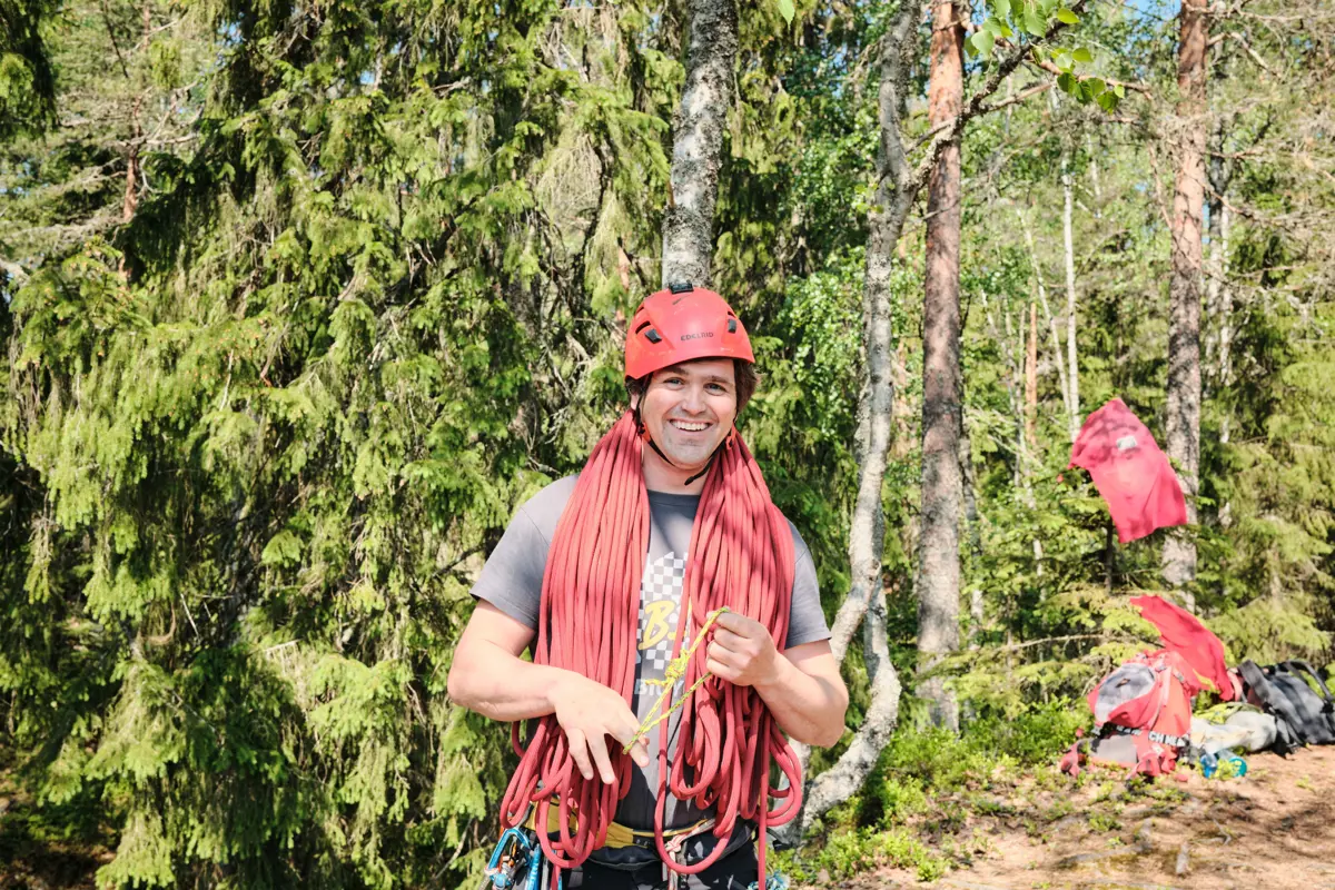 Klatrekurs med DNT Fjellsport Oslo fra inne til ute på Hauktjern, Østmarka.