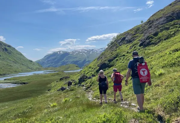Sundagstur fra Hestavollen via Grungeggi til Holo.
