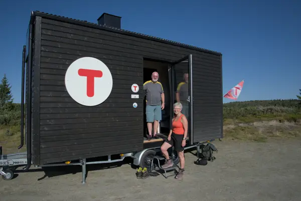 To vinnere av loddtrekning om å låne DNT-hytta på jul. En overnatting.