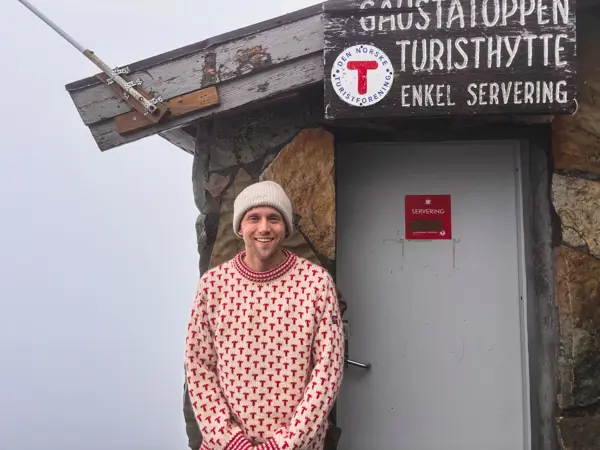 Panelsamtale og intimkonsert med Daniel Kvammen på Gaustatoppen, september 2025.